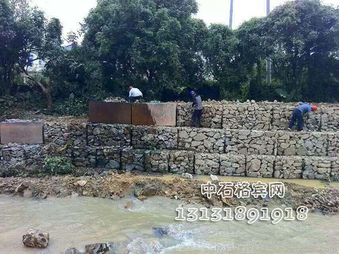 護(hù)岸格賓石籠廠家報(bào)價(jià)13131891918 護(hù)岸格賓石籠廠家報(bào)價(jià)13131891918